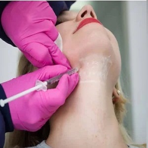 کلینیک زیبایی هُـــلــوکـــس