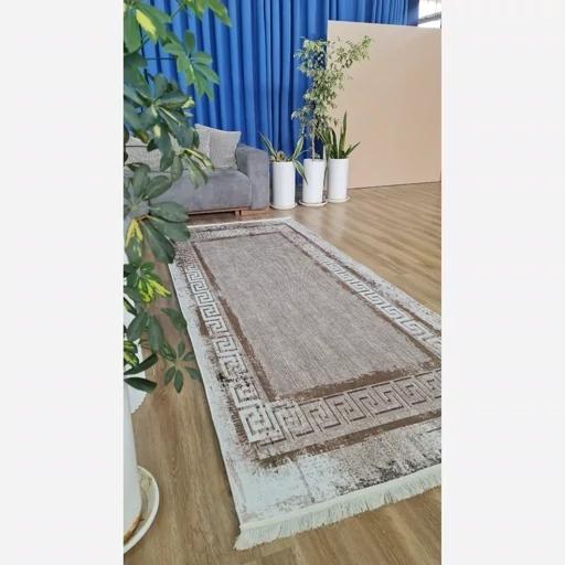 فرش ماشینی چاپی | فرشینه مخمل طرح ورساچه نسکافه ای h270 (پس کرایه) فرش ماشینی چاپی | فرشینه مخمل طرح ورساچه نسکافه ای h270 (پس کرایه) - Image 9